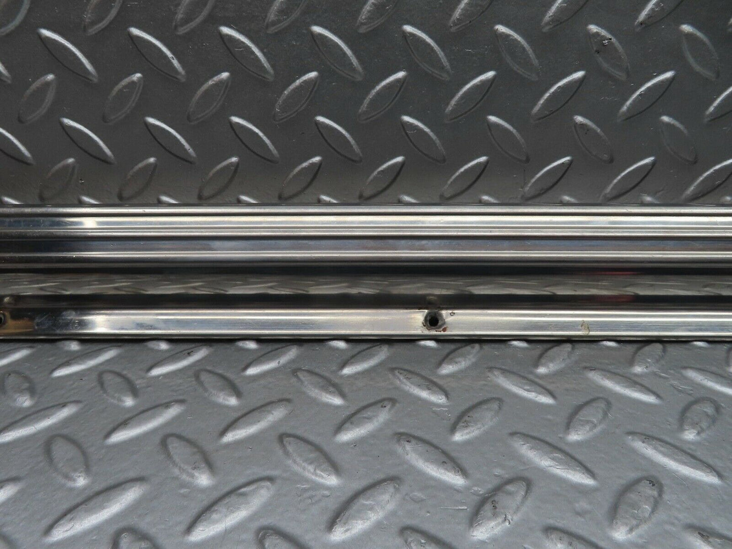 20762 Mercedes-Benz R107 450SL Left Door Sill Chrome