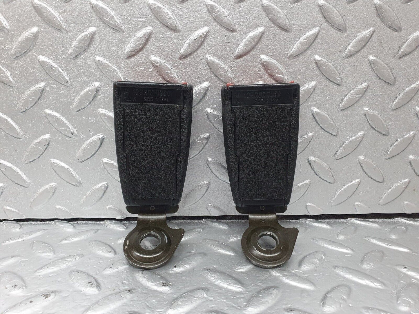 42609 Mercedes-Benz R129 320SL Coupe Rear Seat Belt With Buckles 1298600085 1298600369
