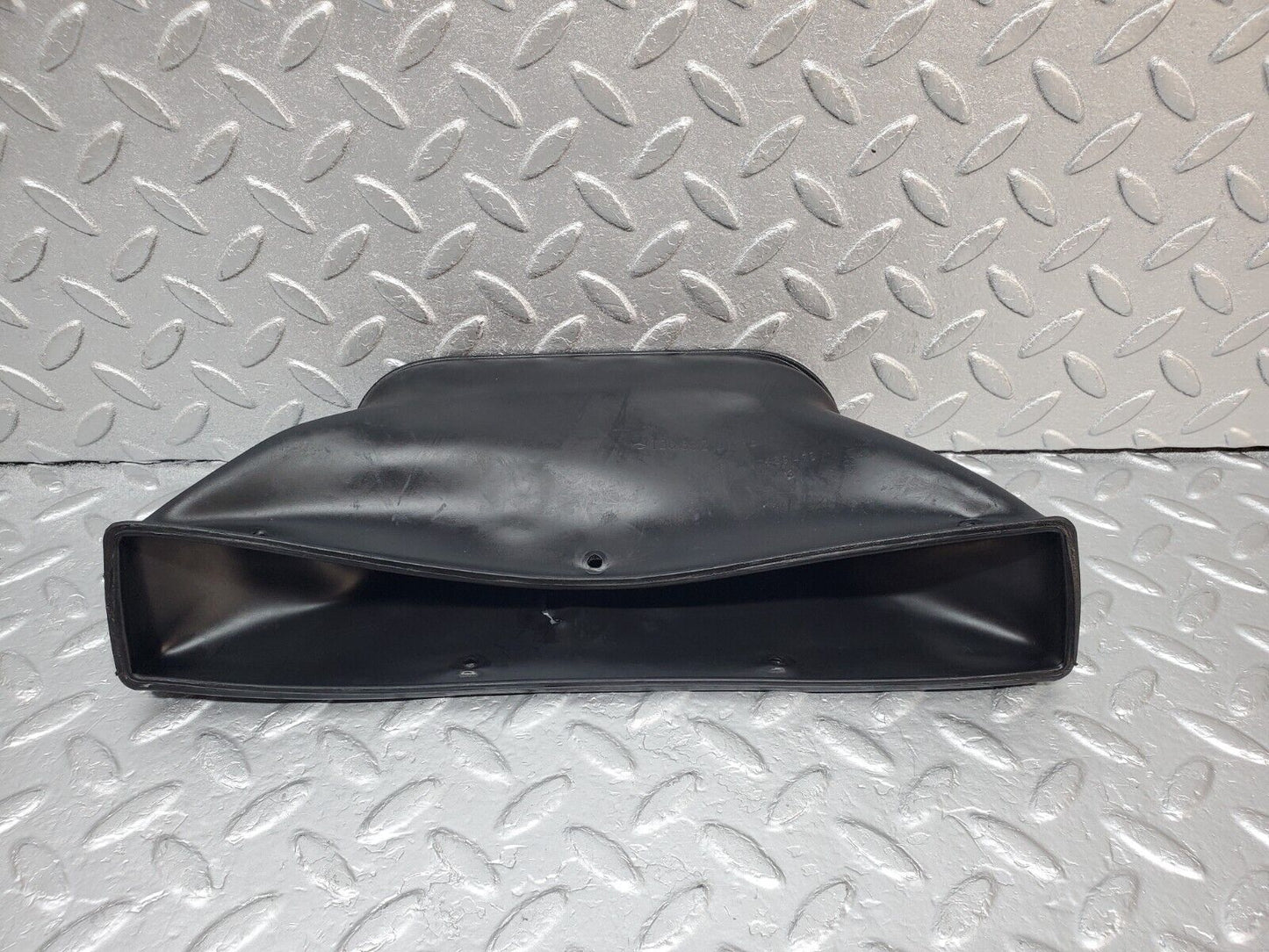 45933 Mercedes-Benz W126 420SE Heating Duct Rubber 1268320088