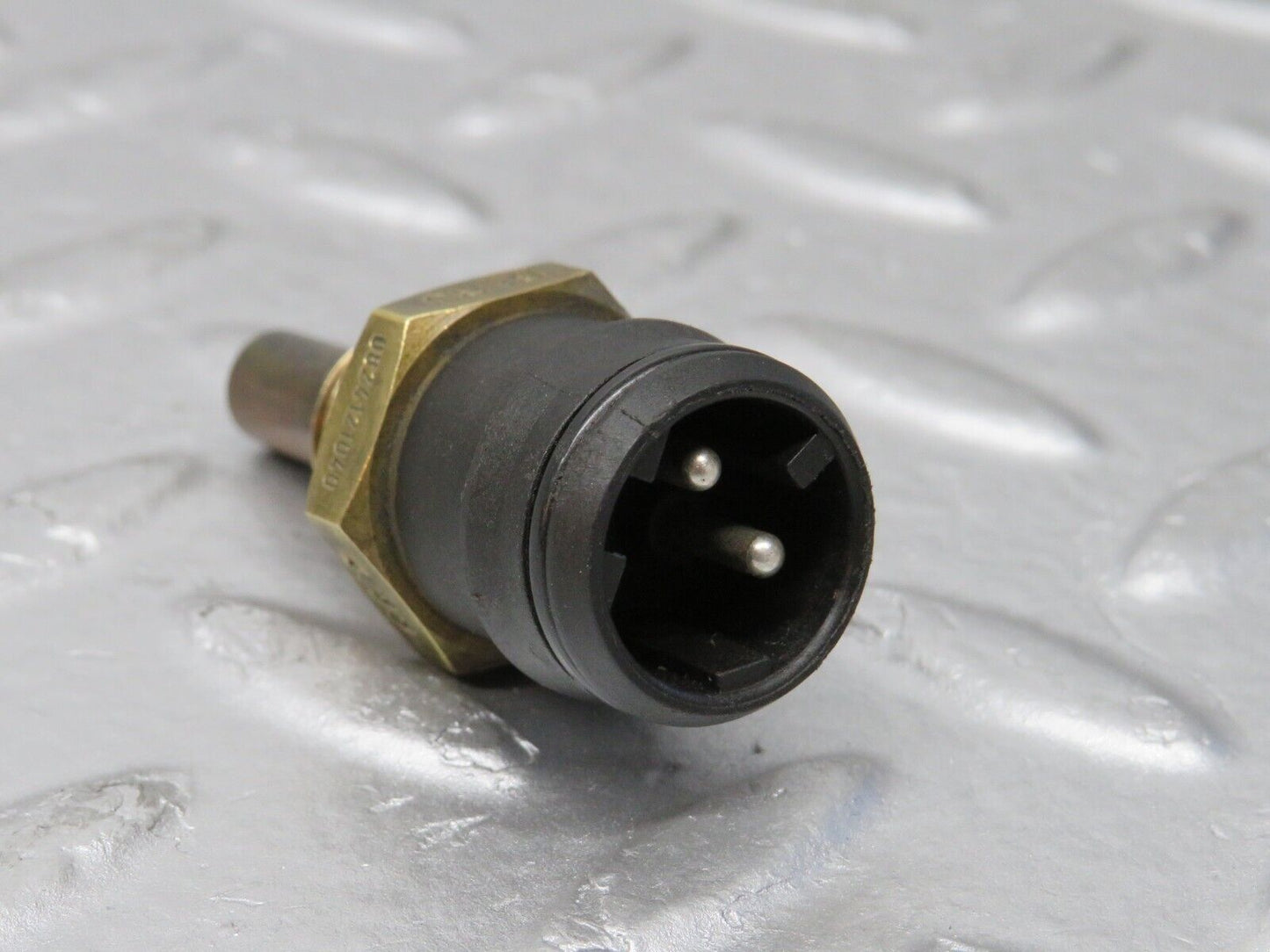 38127 Mercedes-Benz A124 320E Cabriolet Coolant Temperature Sensor Beru 0095423517 0824121040