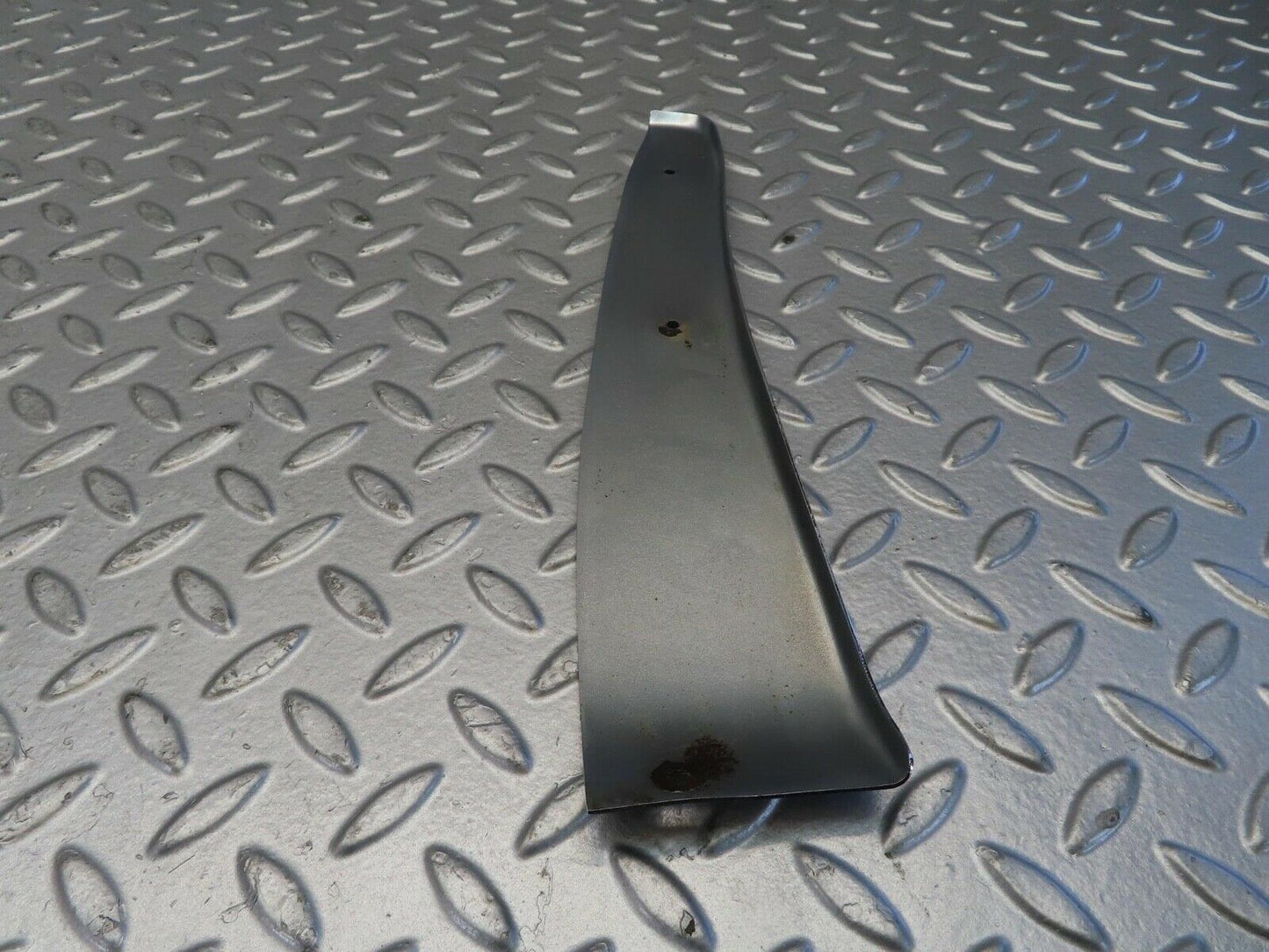 11657 Mercedes-Benz R107 450SL Left Door Chrome Cover