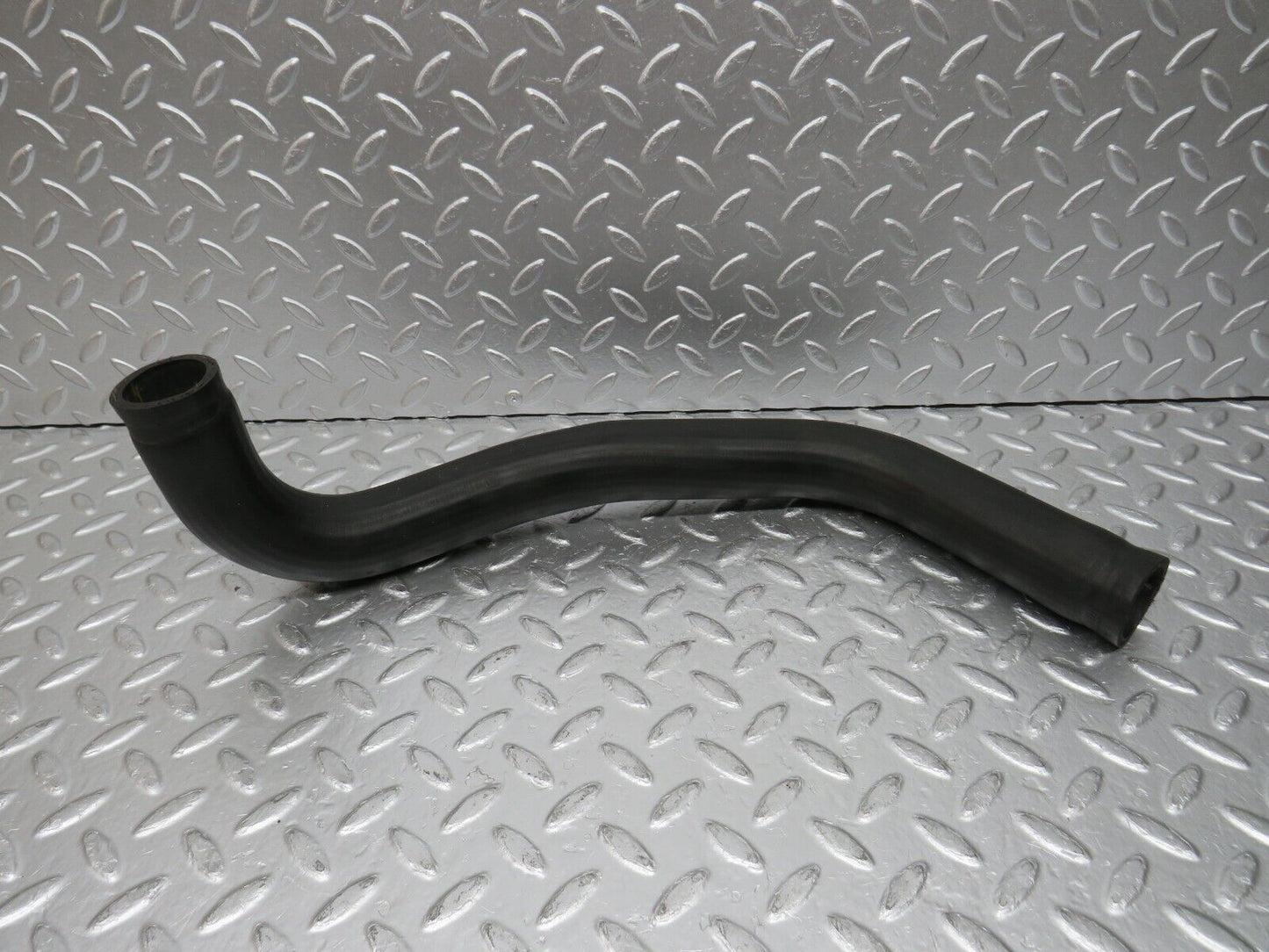 31060 Mercedes-Benz W123 200D Radiator Hoses 1235010482