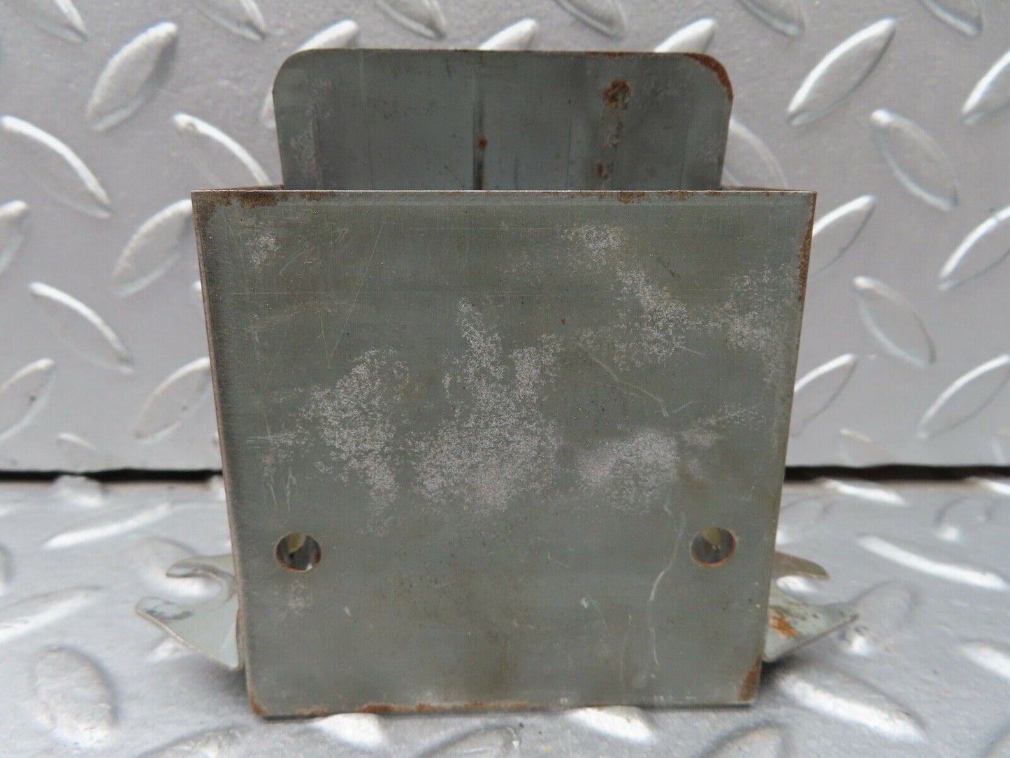 18511 Mercedes-Benz W111 220SE Coupe Ashtray Housing