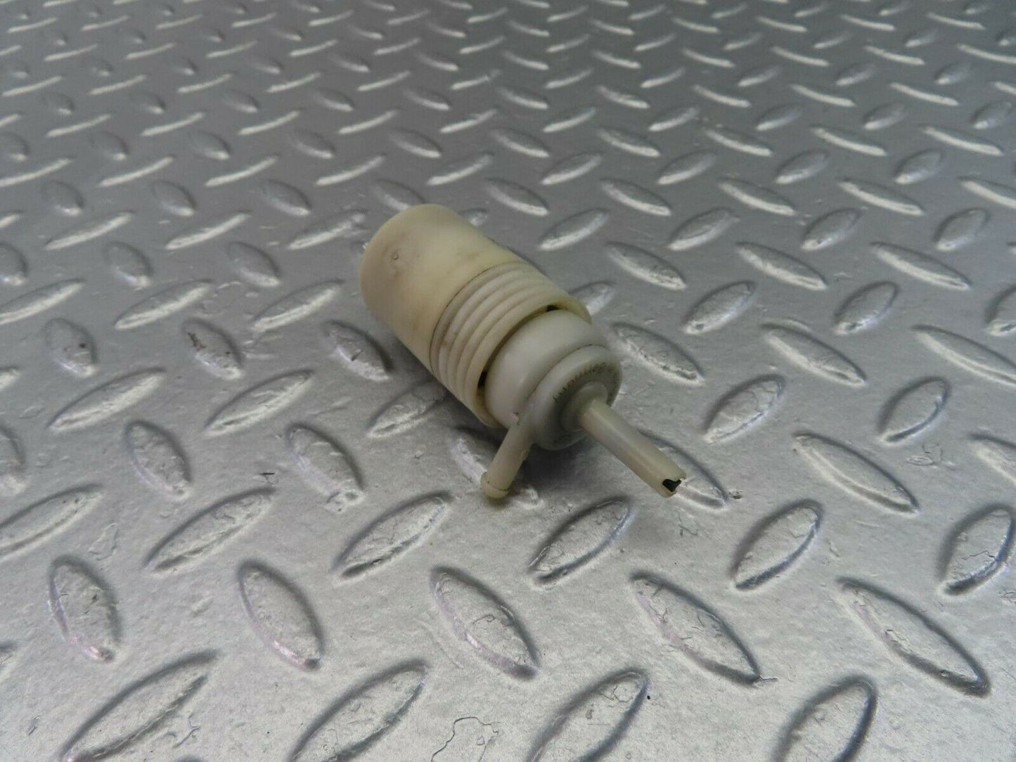 10471 Mercedes-Benz W201 190E Windscreen Washer Pump 1248690421