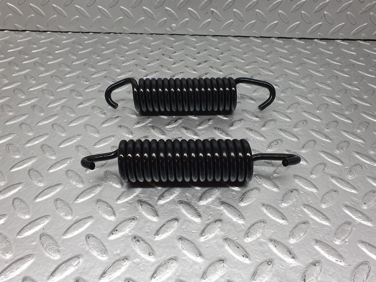 41165 Mercedes-Benz W126 300SE Bonnet Hinge Spring