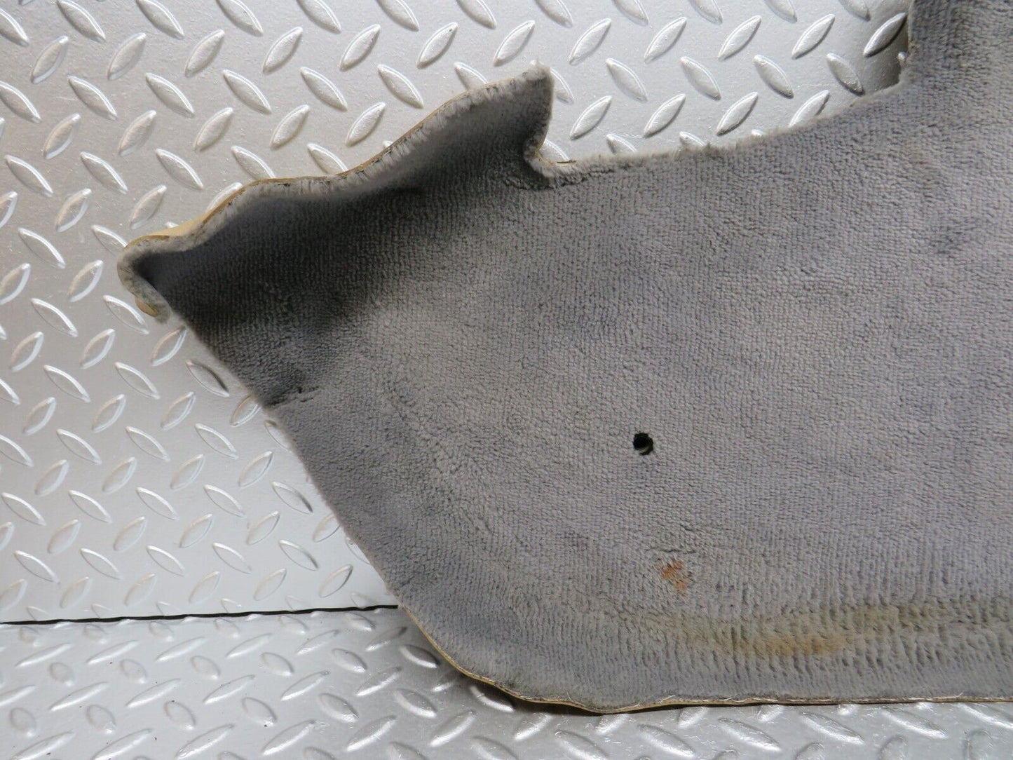 32497 Mercedes-Benz S124 300TE Wagon Centre Console Carpet Left Side Grey
