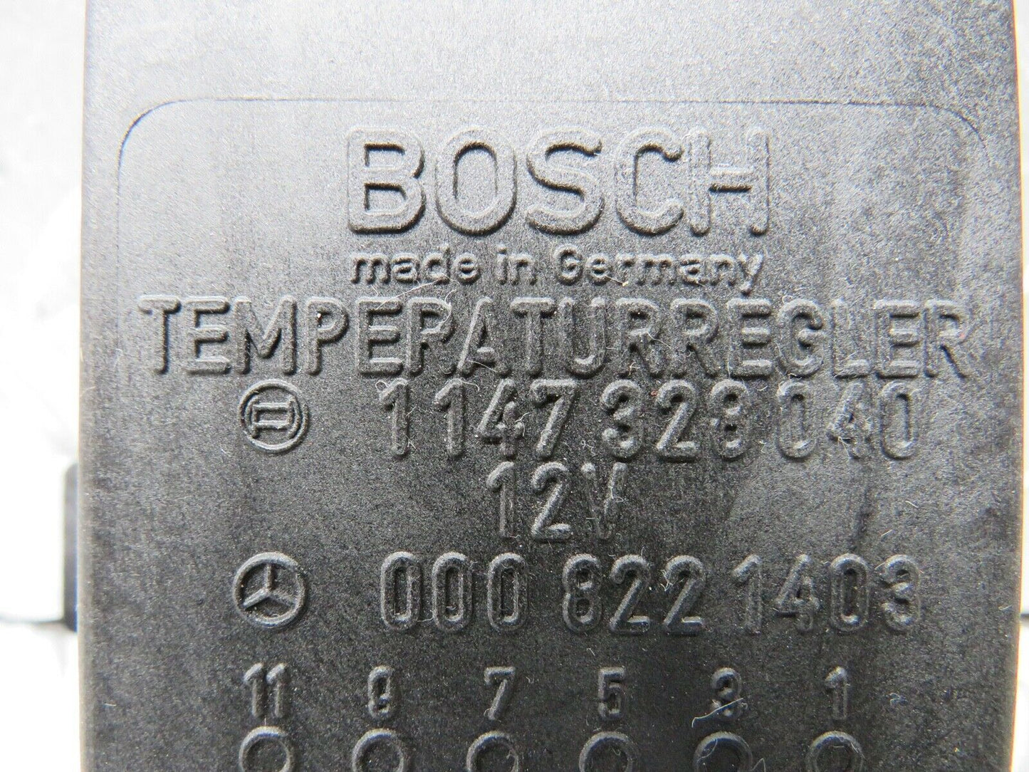 21716 Mercedes-Benz W126 300SE Heating Control Unit Bosch 0008221403