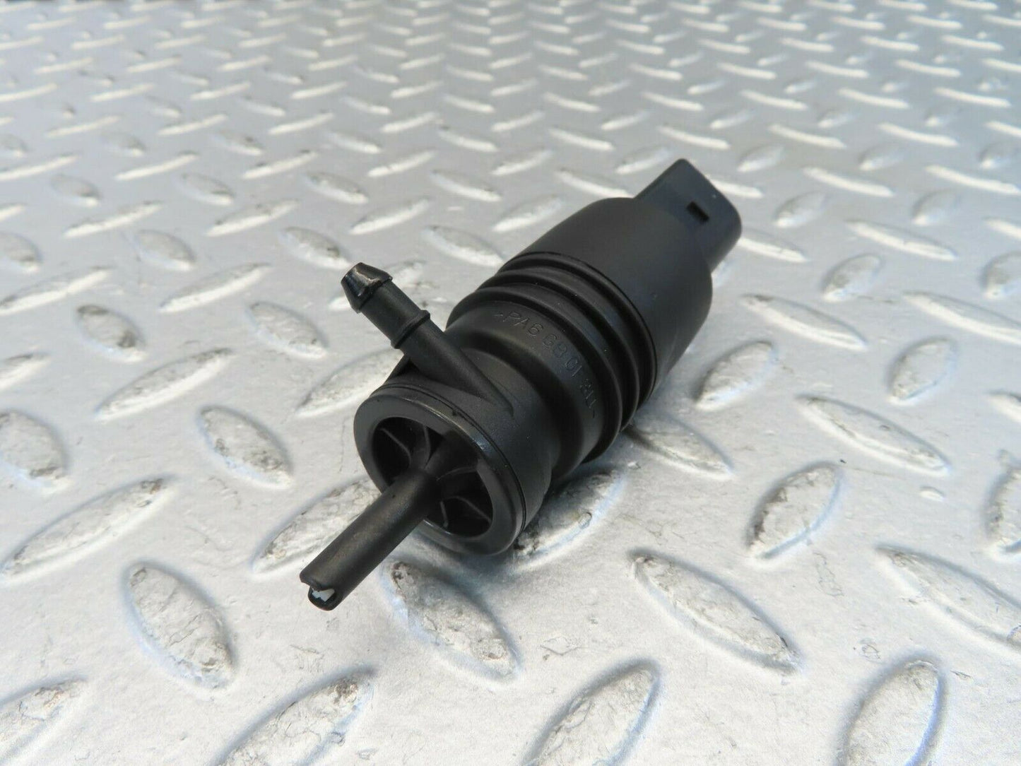 11140 Mercedes-Benz W221 S320 Windscreen Washer Pump