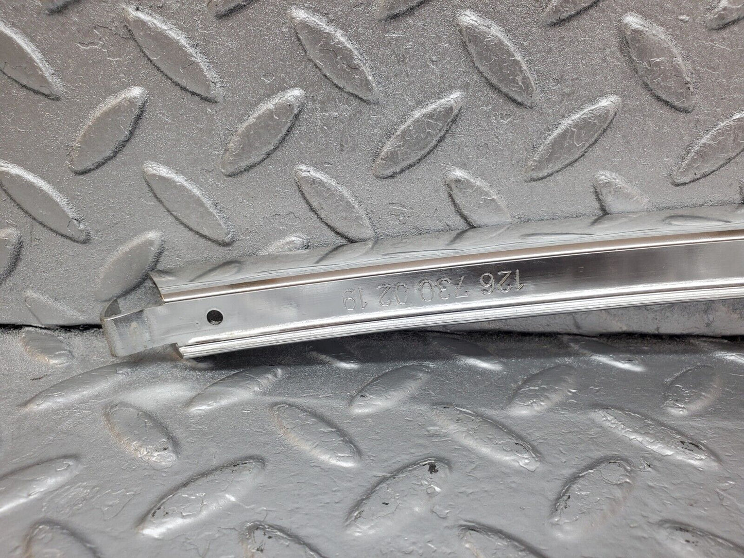 45814 Mercedes-Benz W126 420SE Rear Right Chrome Window Channel 1267300219