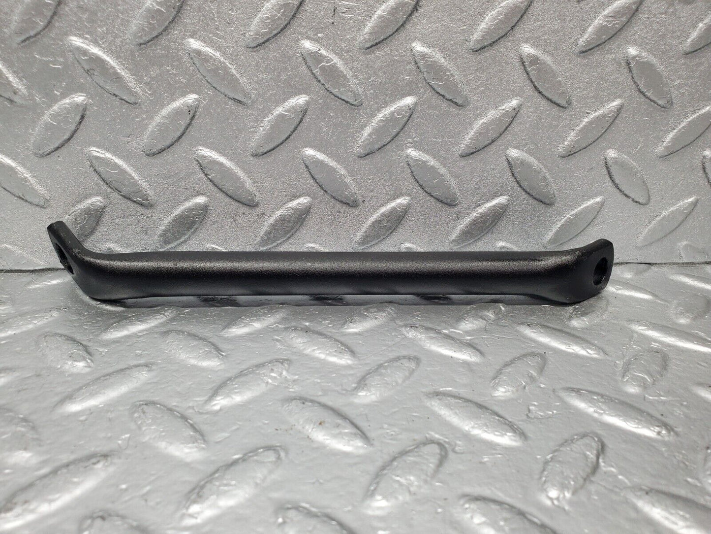 46646 Mercedes-Benz C123 280CE Coupe Power Steering Pump Holder Bracket