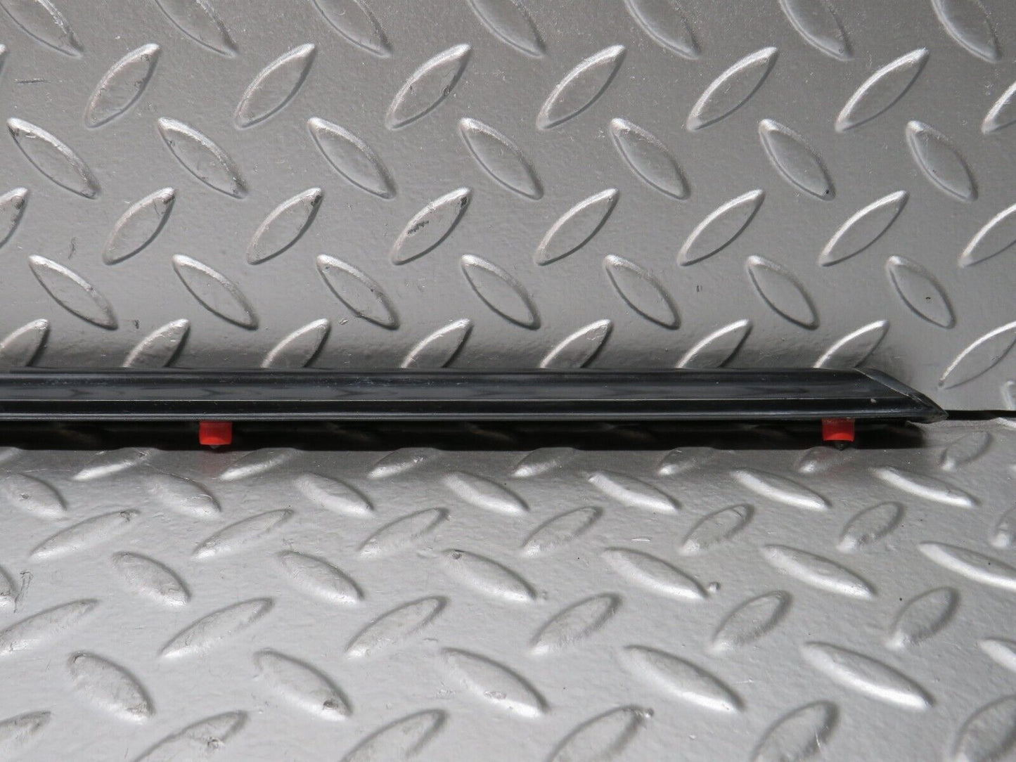 28622 Mercedes-Benz W123 280E Rear Right Door Centre Moulding Trim