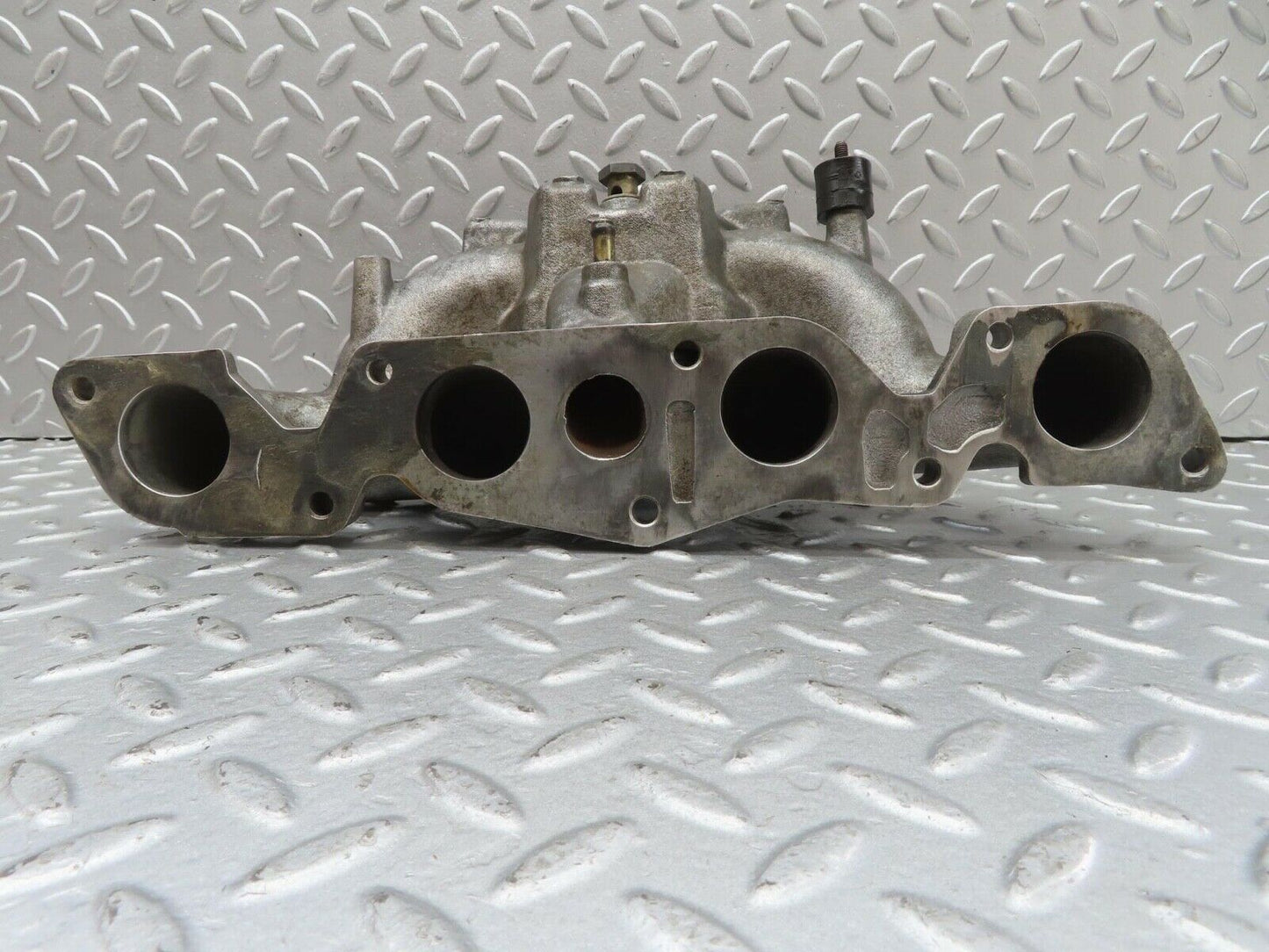 13582 Mercedes-Benz W123 200 Intake Manifold 1021411701