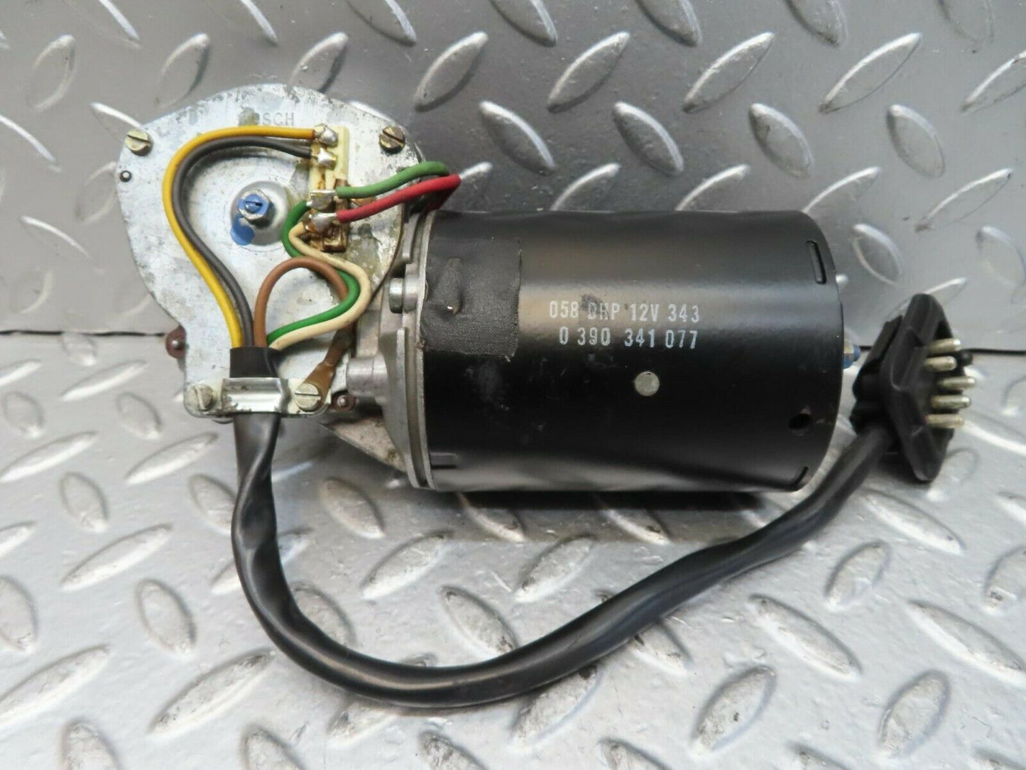 15475 Mercedes-Benz W123 230E Wiper Motor Bosch 0390341077
