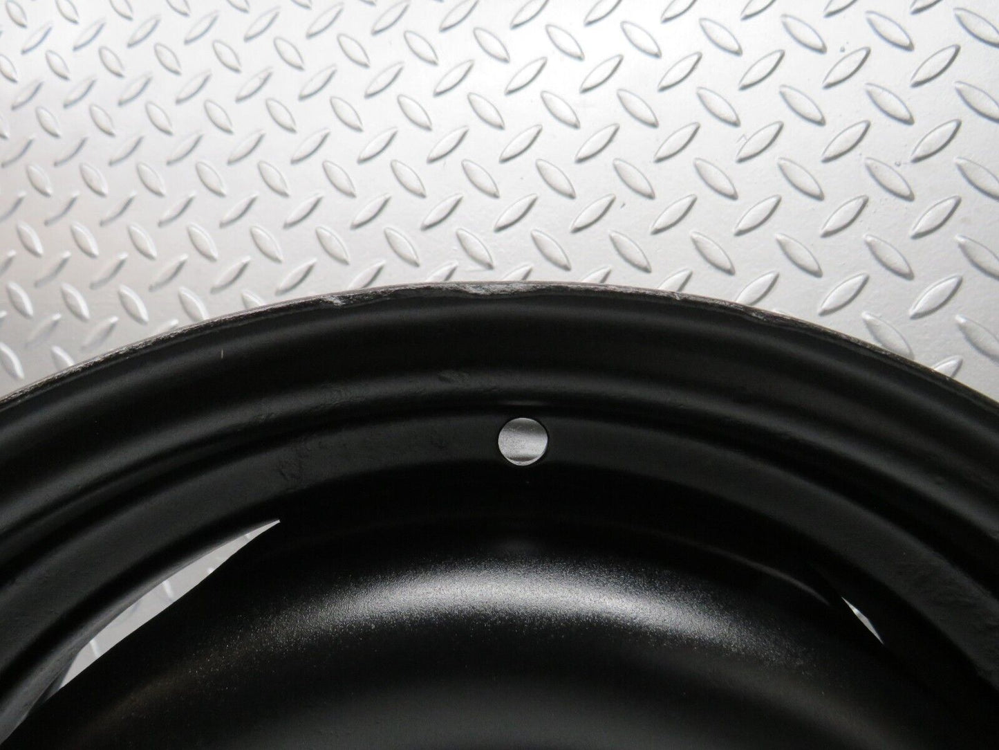 37730 Mercedes-Benz W109 300SEL Steel Wheel 5.5x2Jx14H2 1154001302