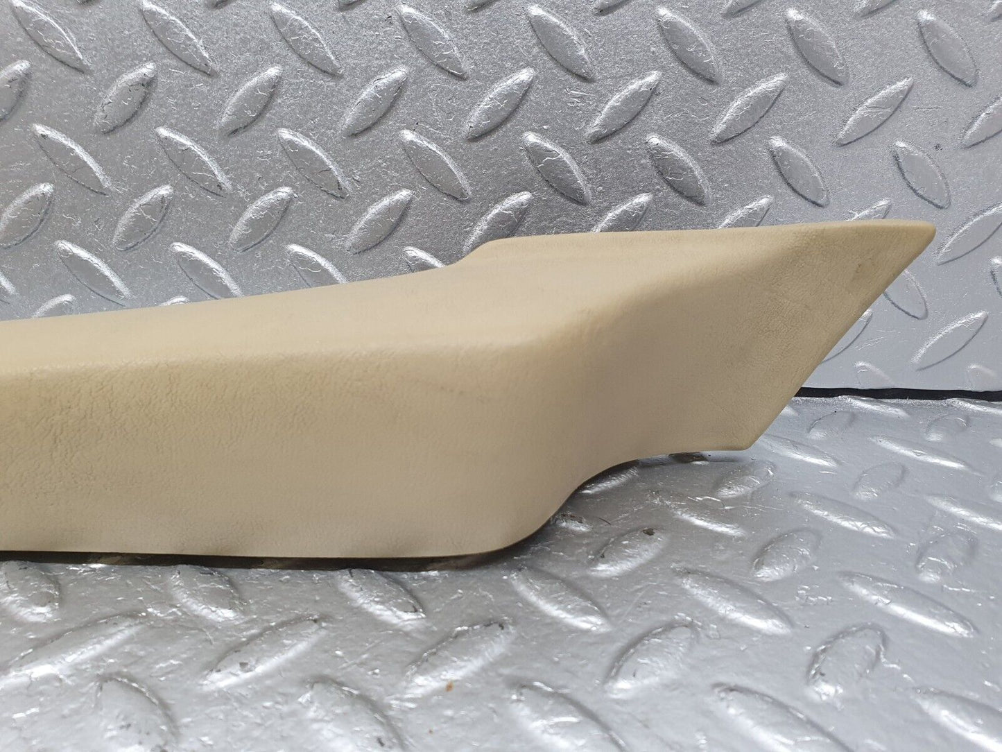40930 Mercedes-Benz W126 300SE Rear Right Interior Door Handle Beige 126970121