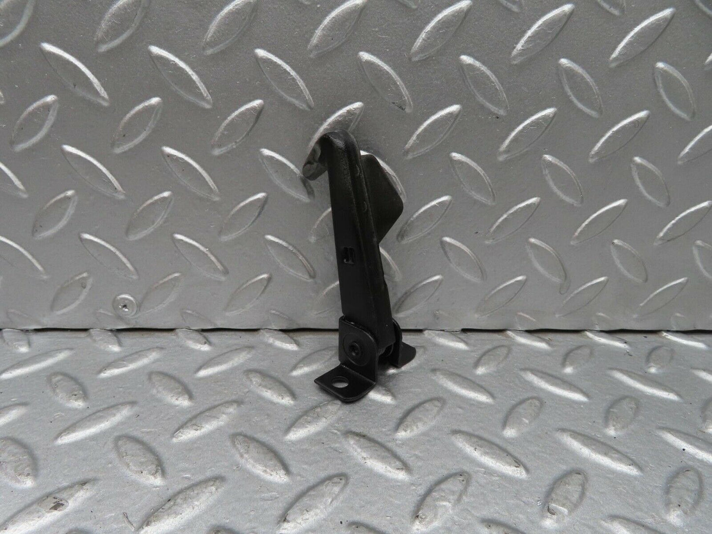 14293 Mercedes-Benz C107 280 SLC Bonnet Safety Latch