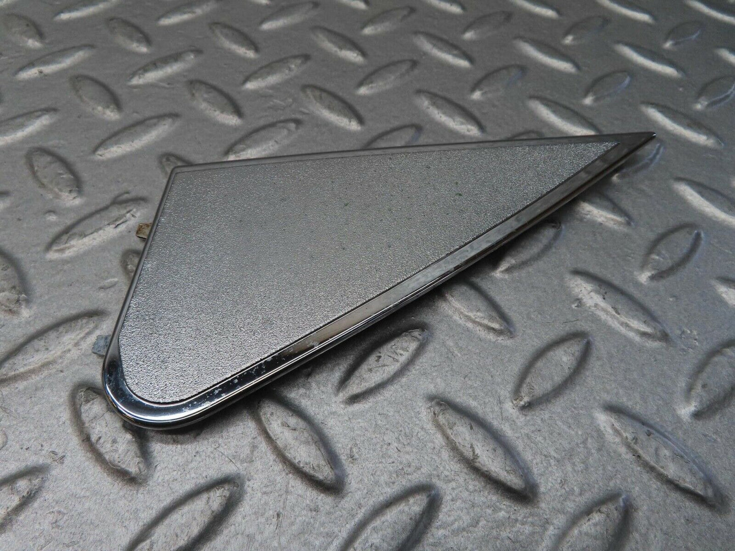 13620 Mercedes-Benz W123 200 Mirror Triangle Cover Left Side 1237250311