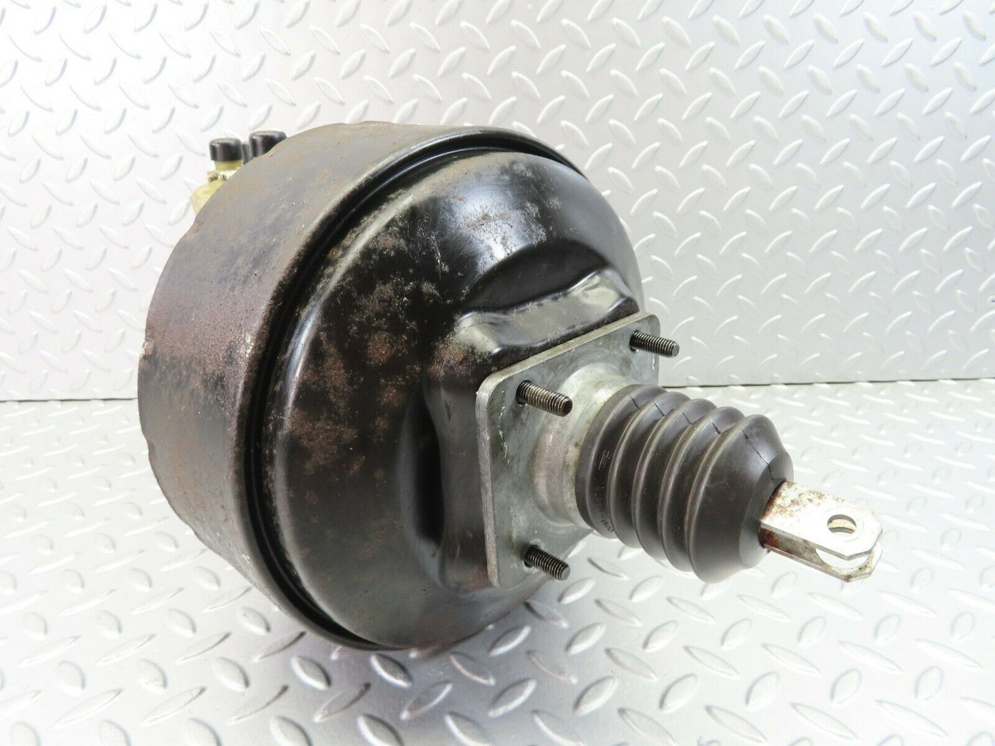 7480 Mercedes-Benz W116 450SE Brake Booster With Master Cylinder