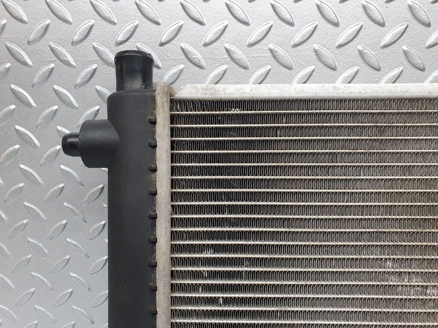 41399 Mercedes-Benz W124 200E Engine Coolant Radiator