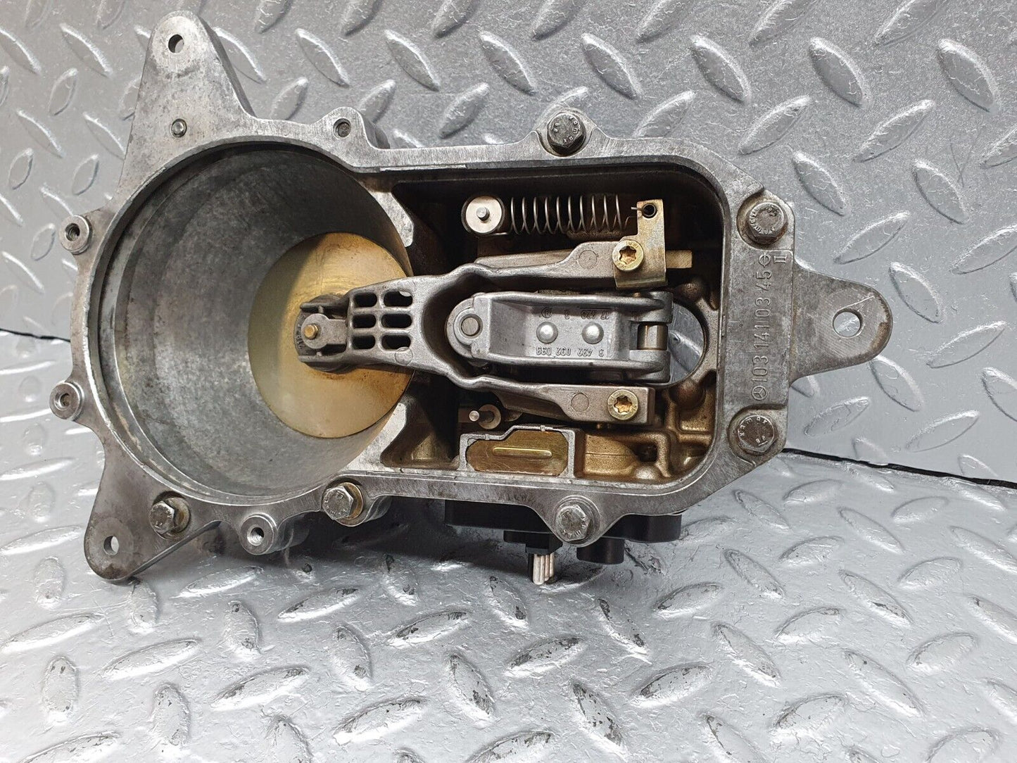 41095 Mercedes-Benz W126 300SE Air Flow Mass Meter Sensor Bosch 1031410345 0438121033 1160700274