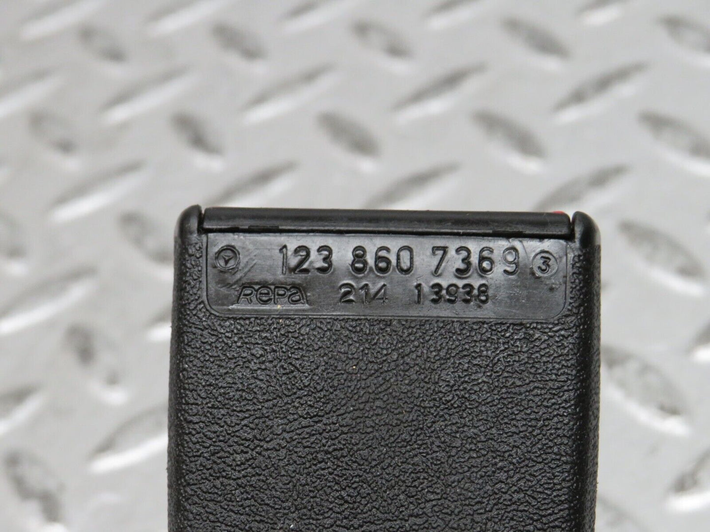 28636 Mercedes-Benz W123 280E Seat Belt Buckle Rear 1238607369