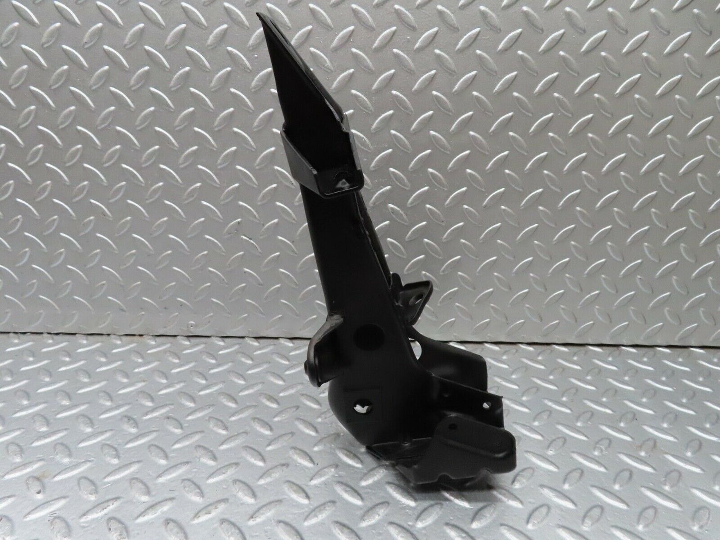 18248 Mercedes-Benz W111 220SE Coupe Clutch Pedal Brake Pedal Bracket
