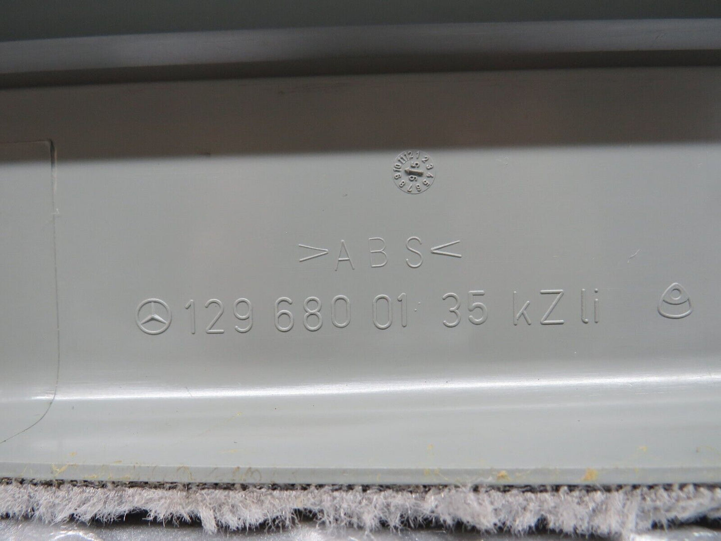 39366 Mercedes-Benz R129 320SL Coupe Left Door Sill Cover Grey 1296800135