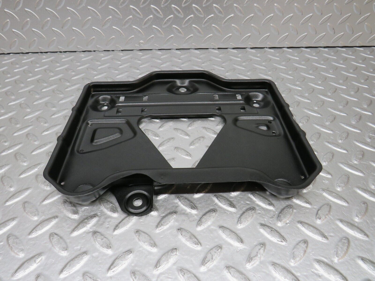 31426 Mercedes-Benz S124 220TE Wagon Battery Tray