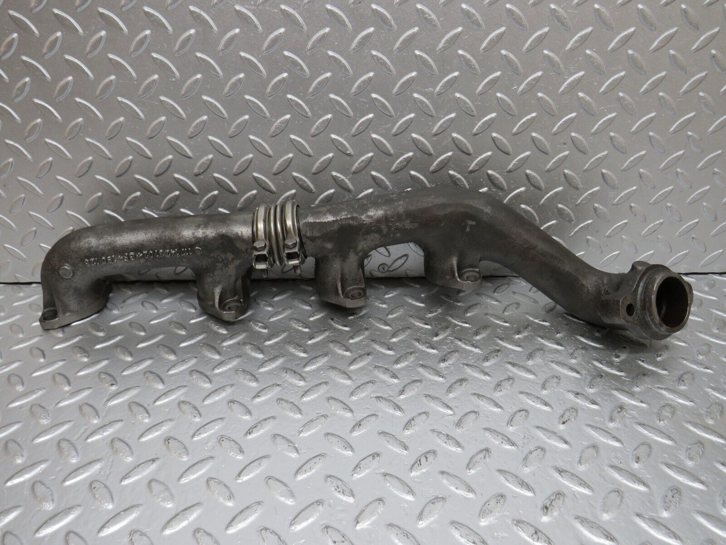 33113 Mercedes-Benz W126 420 V8 Exhaust Manifold Left 1171422602 1171423102