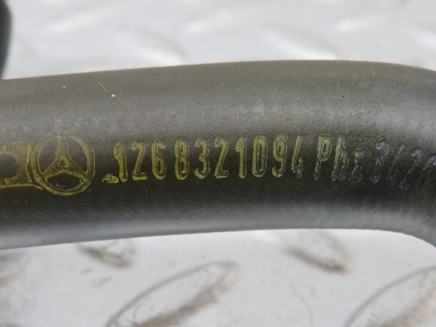 36283 Mercedes-Benz W126 420SE Heater Hose Pipe 1268321094