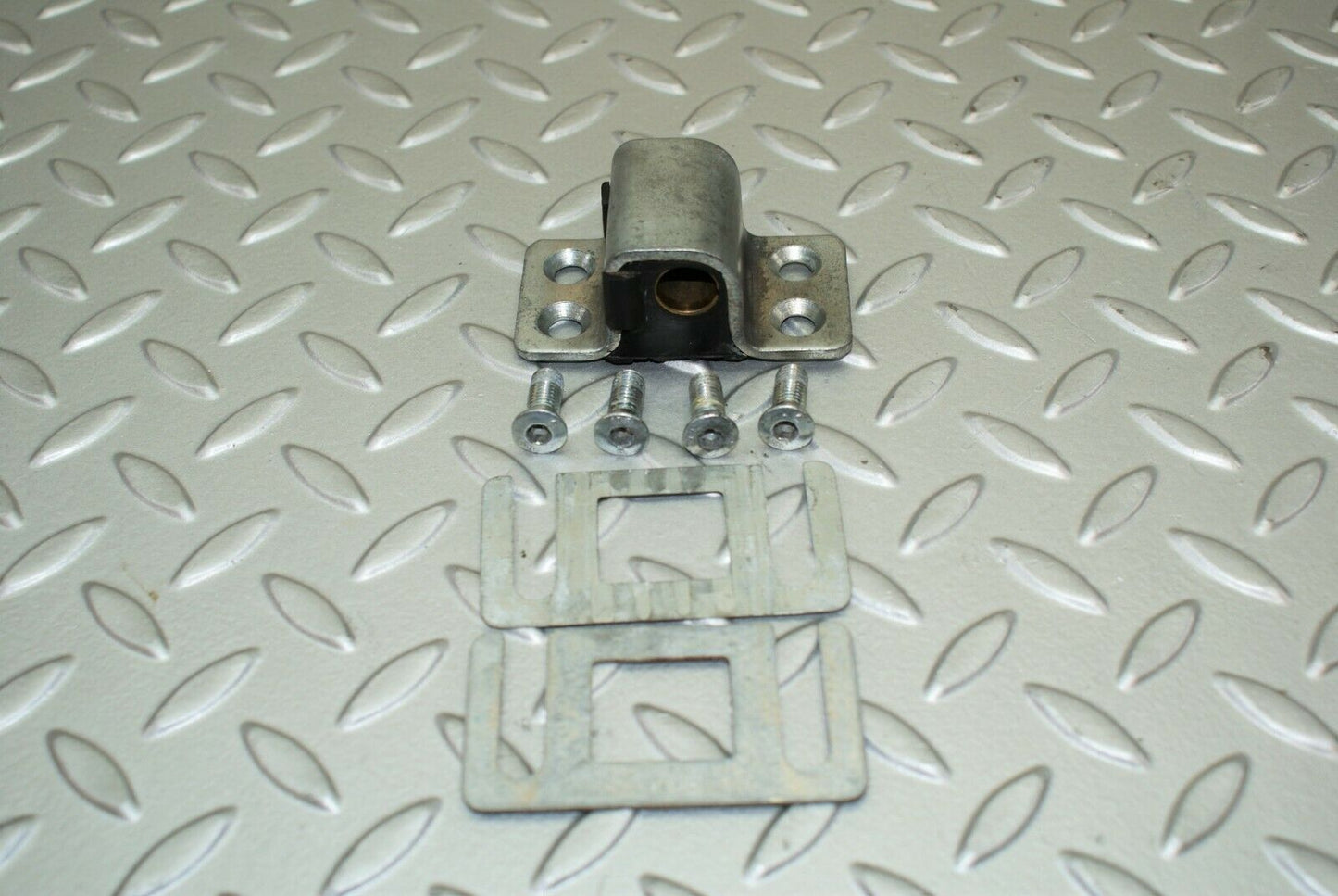 2938 Mercedes-Benz C123 280CE Coupe Door Lock Latch Left Side