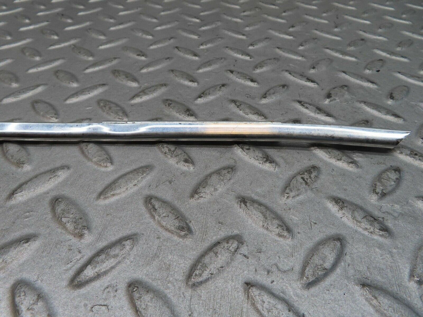 12652 Mercedes-Benz W111 220SE Front Left Rear Window Channel