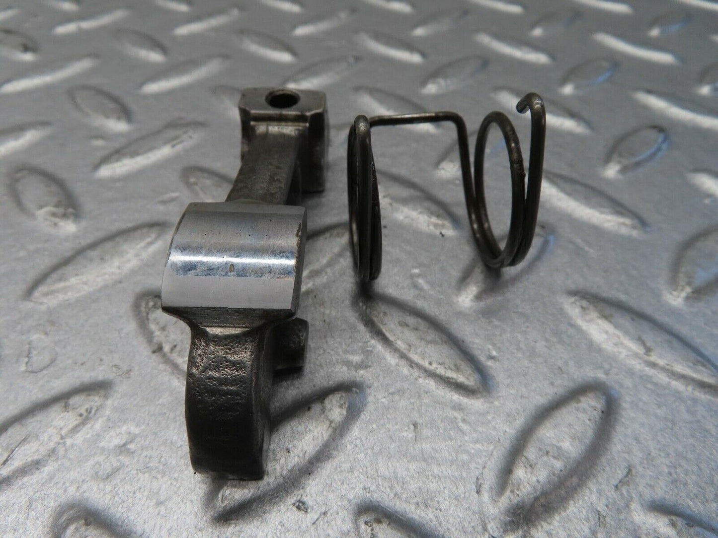 13374 Mercedes-Benz W111 230S Valve Rocker Arm With Retaining Spring