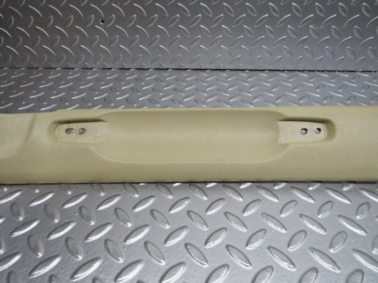 0746 Mercedes-Benz C107 350SLC Coupe C Pillar Cover Beige Right Side