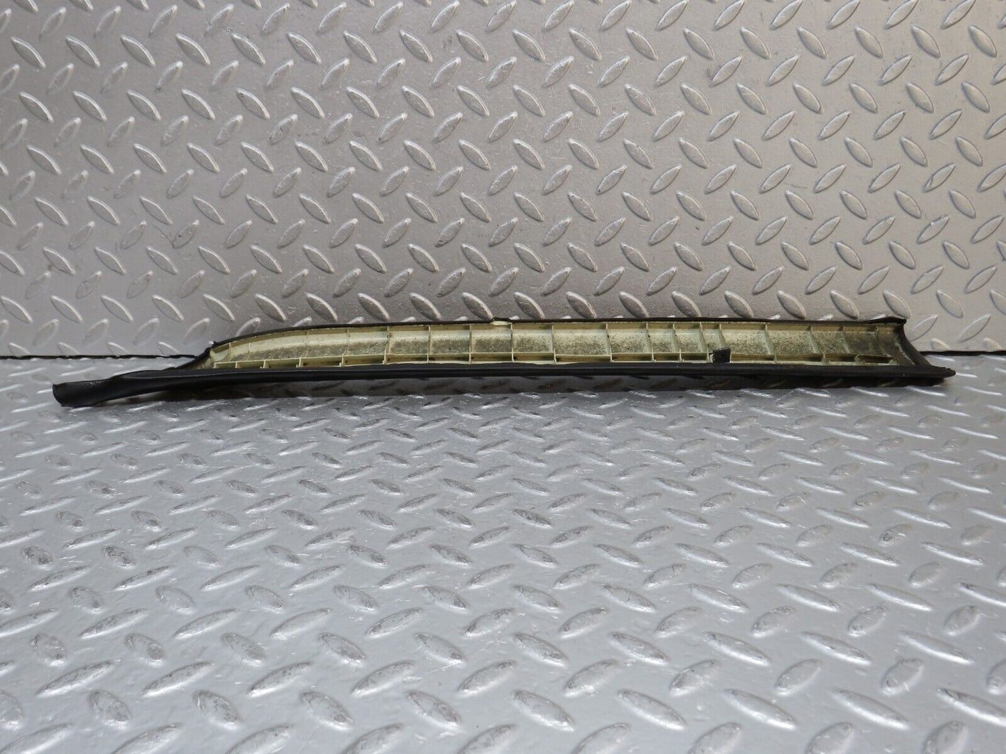 37971 Mercedes-Benz A124 320E Cabriolet A Pillar Cover Right Side Black
