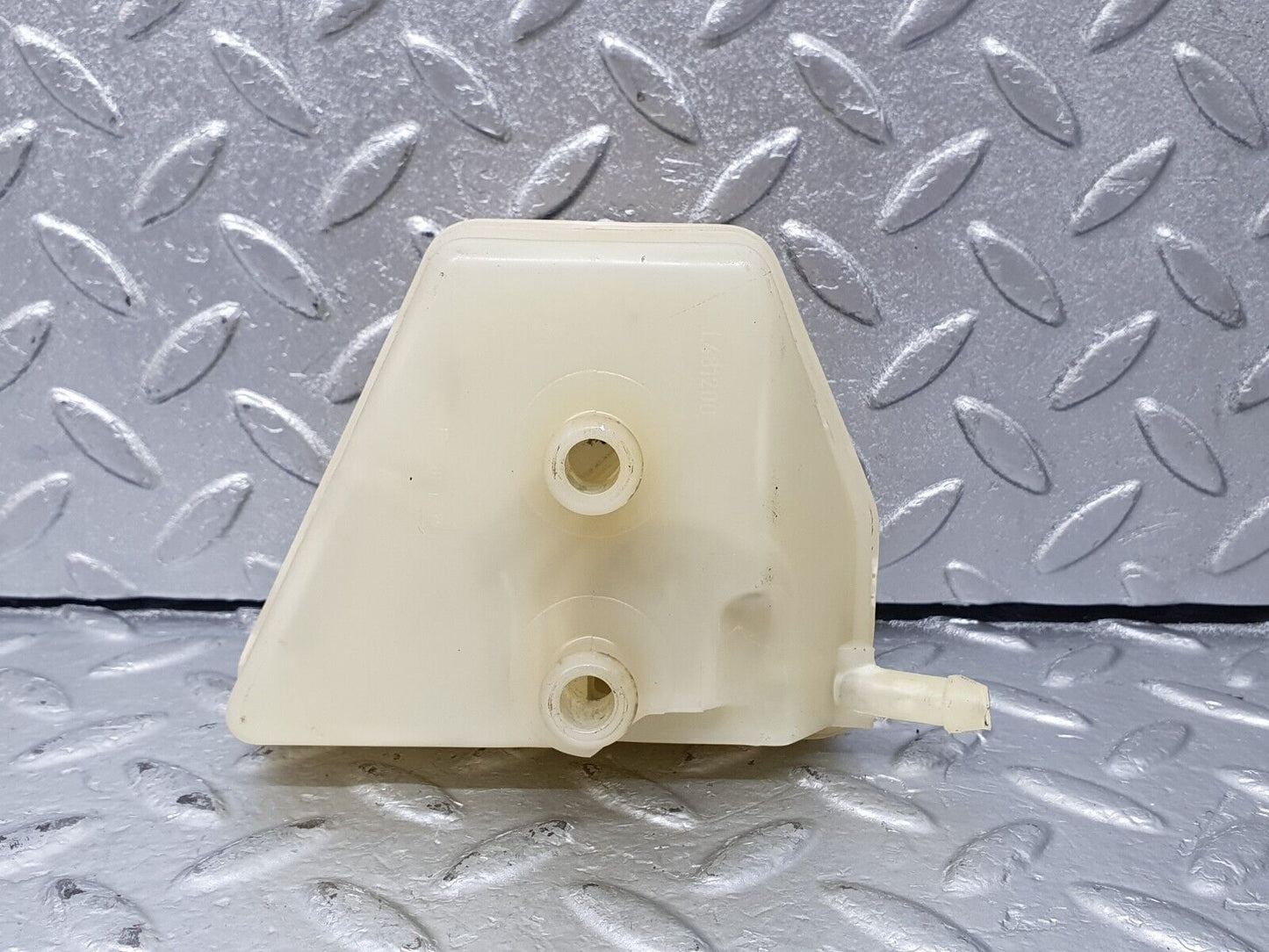 42768 Mercedes-Benz W201 190 Brake Fluid Reservoir Tank DBA