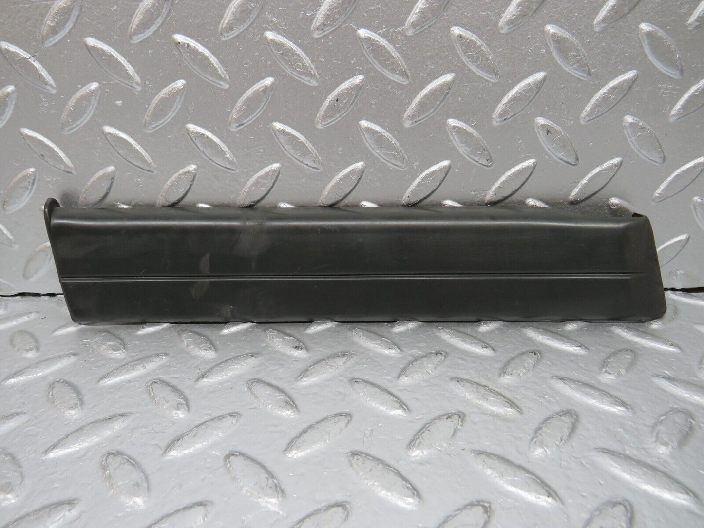 30783 Mercedes-Benz W201 190E Front Left Fender Lower Moulding Trim
