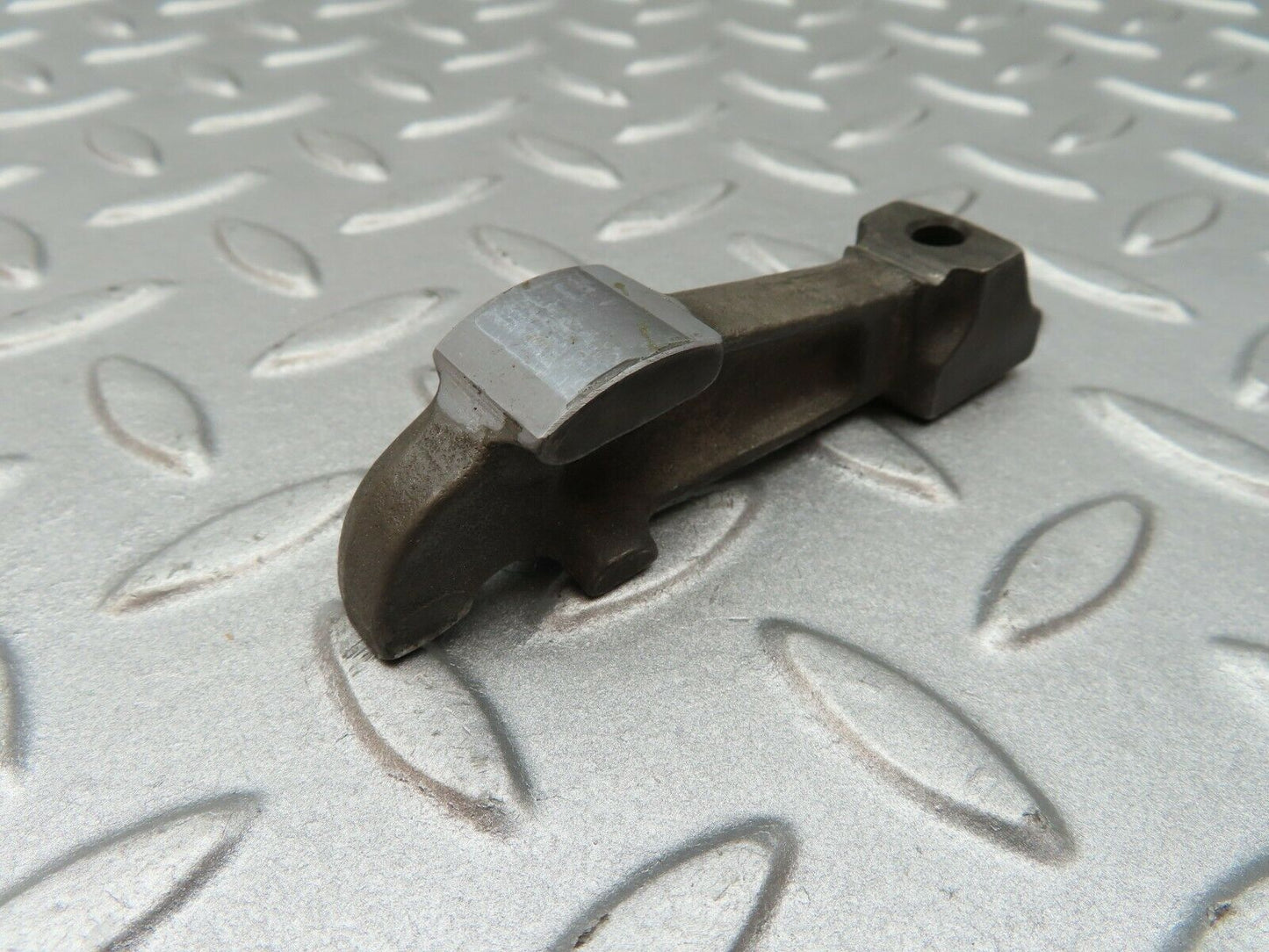 3538 Mercedes-Benz W108 280SE Valve Rocker Arm With Retaining Spring
