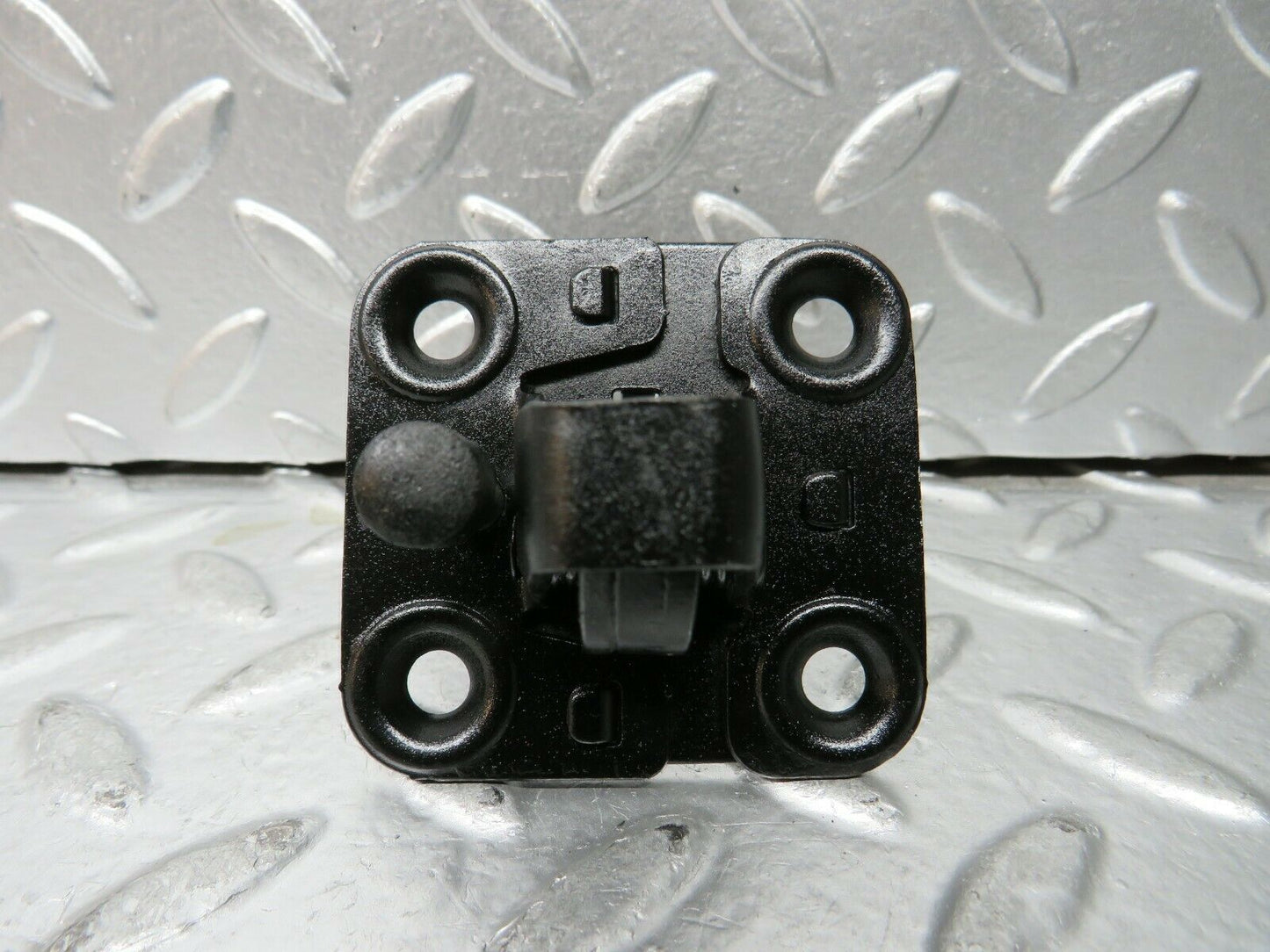 23378 Mercedes-Benz W116 350SE Bonnet Lock Catch