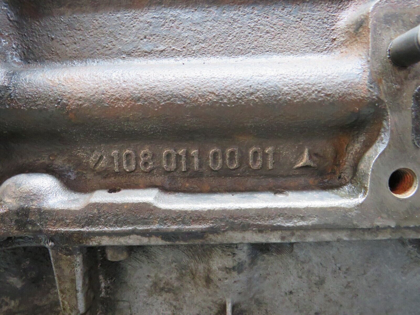40483 Mercedes-Benz W110 230 Complete Engine 180.945 1080110001