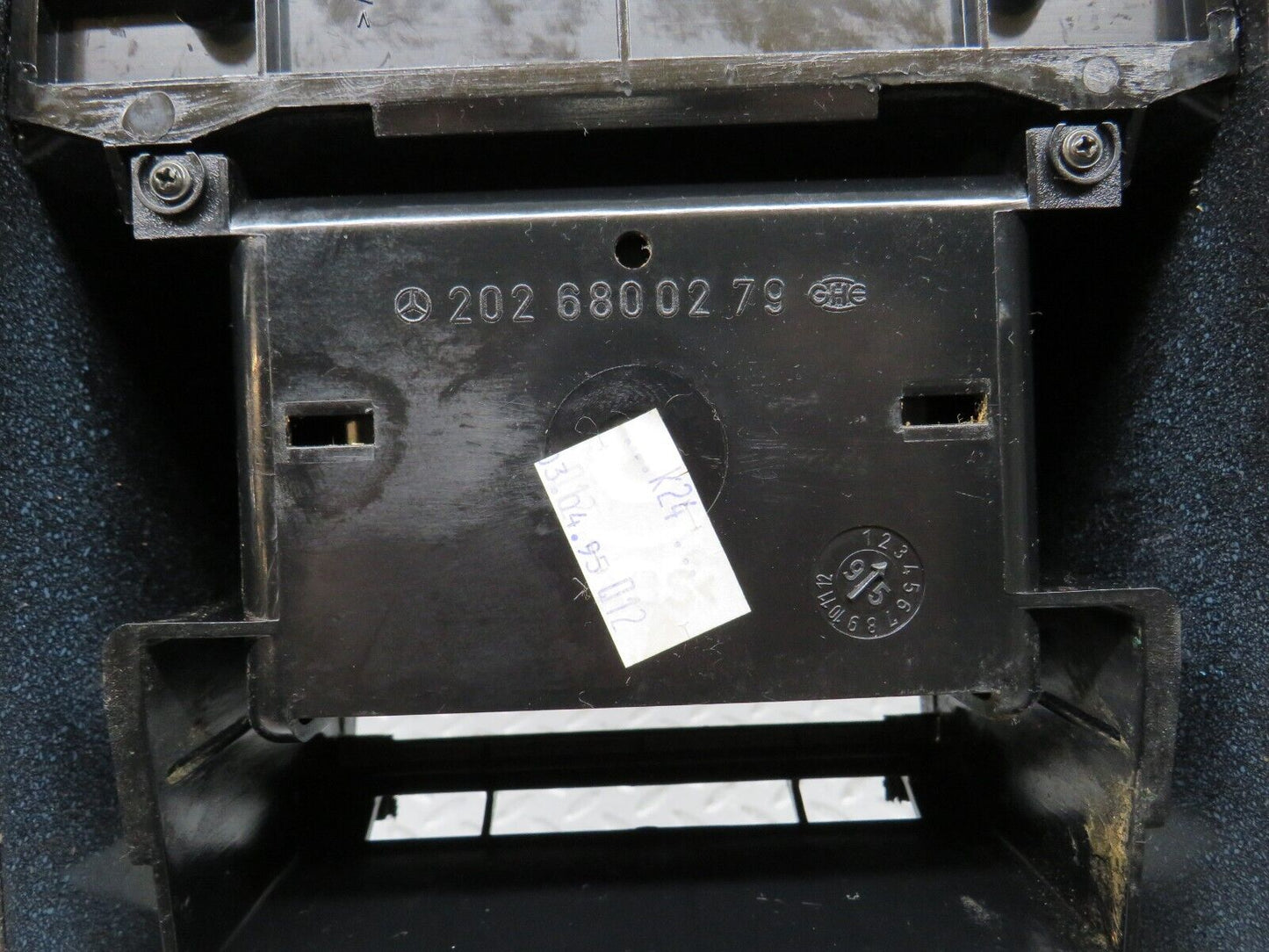 33343 Mercedes-Benz W202 C180 Centre Console Armrest Black 2026800279