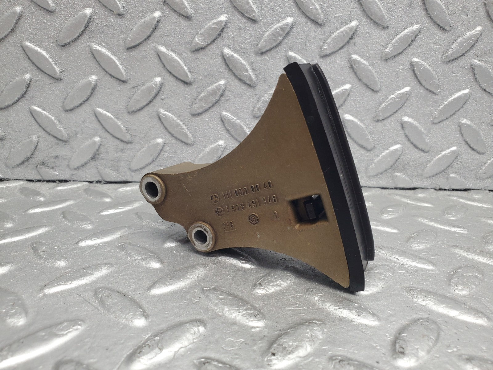 W124 Wagon timing chain guide rail used OEM