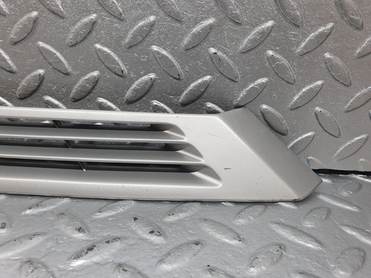 42740 Mercedes-Benz W201 190 2.0L C Pillar Exterior Cover Left Side 2016980189