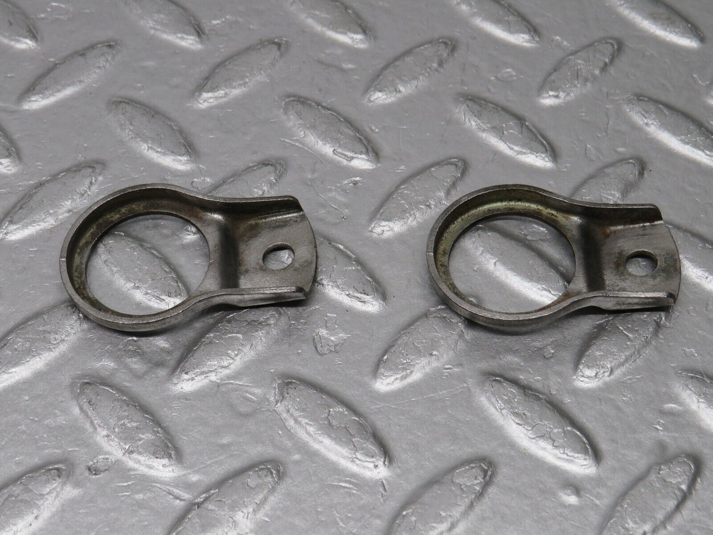 37566 Mercedes-Benz W109 300SEL Fuel Injector Bracket