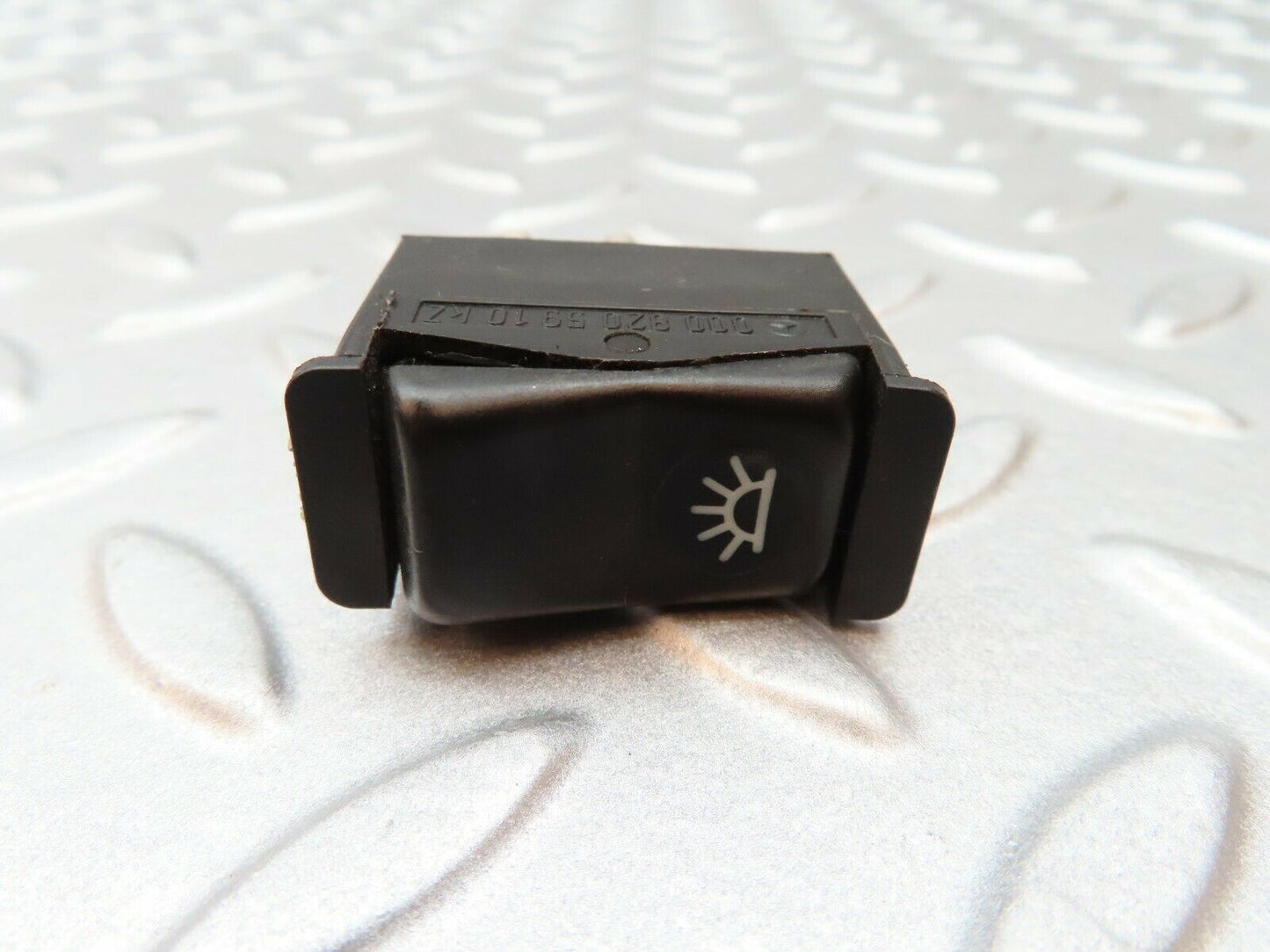 4442 Mercedes-Benz W123 230E Interior Light Switch 0008205910