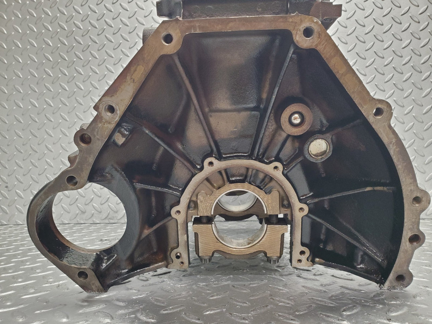 W124 Wagon engine block used OEM