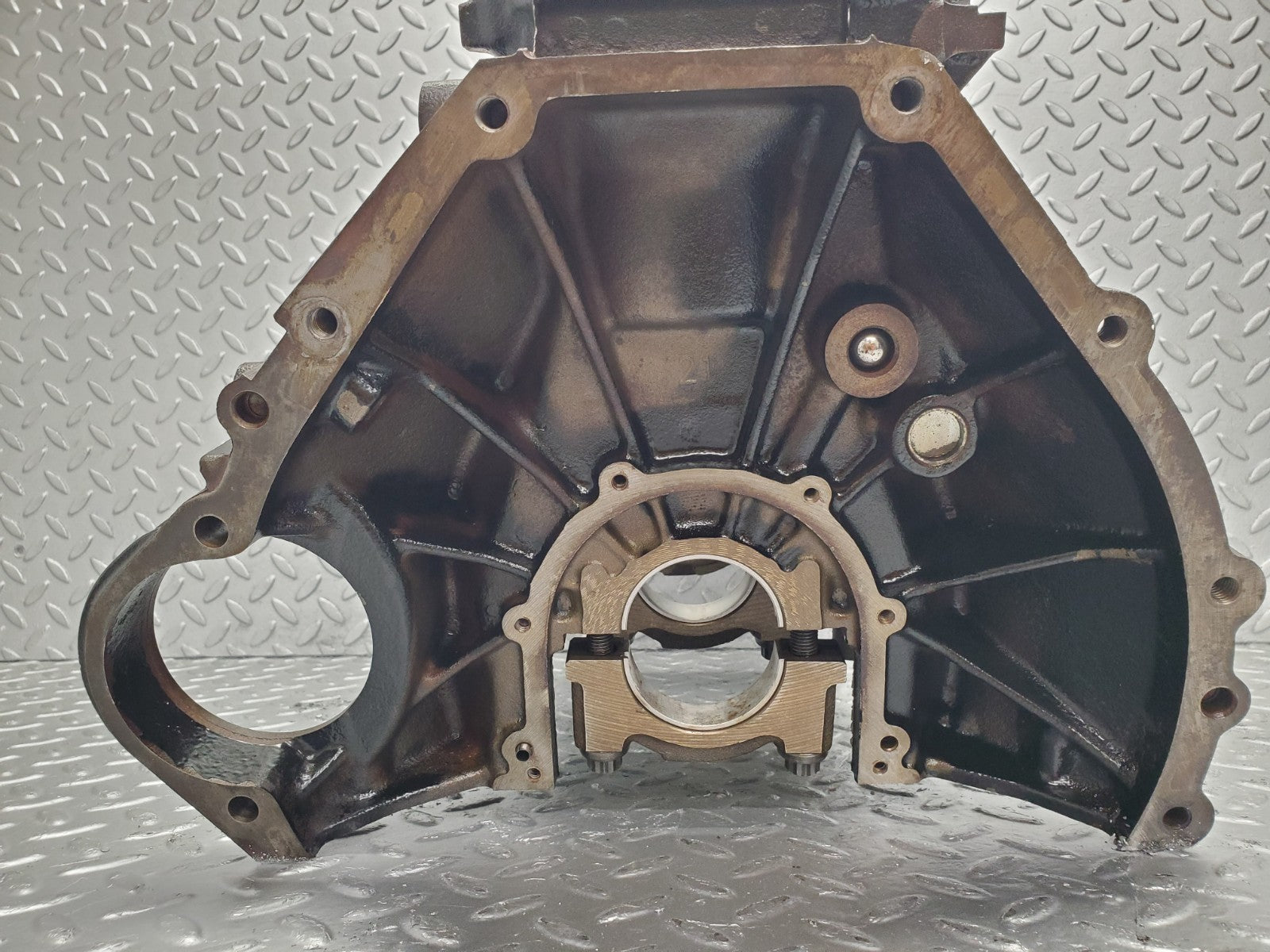 W124 Wagon engine block used OEM