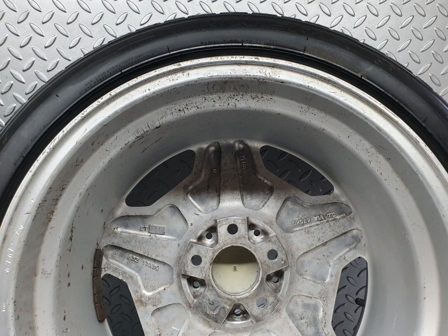 41723 Mercedes-Benz Alloy Wheel Set 17 x 8J & 9J ET30 & ET33