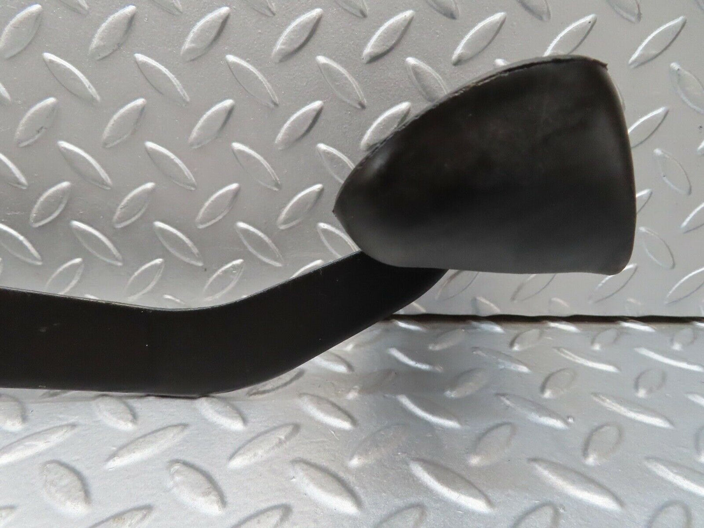 17250 Mercedes-Benz R129 300SL Coupe Brake Pedal With Rubber 1232910082