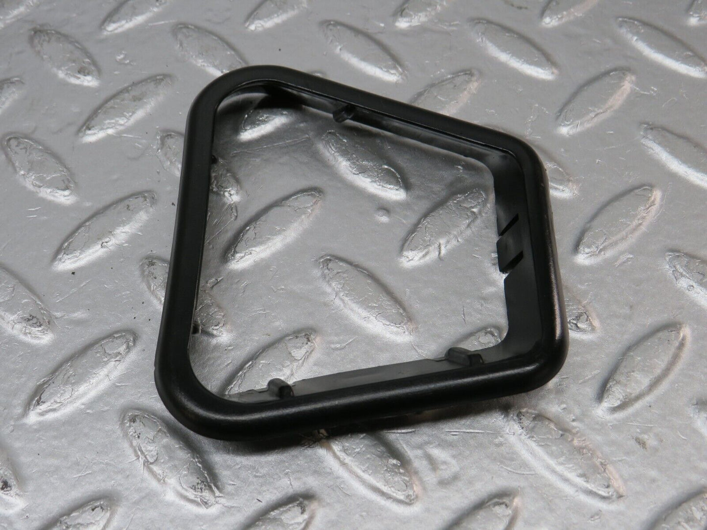34319 Mercedes-Benz C126 380SEC Seat Belt Presenter Cover Trim 1266920259